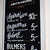 Chalkboard (Wandtafel) Beschriftung in einer Bar. Tafelbeschriftung