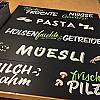Diverse Tafelbeschriftungen